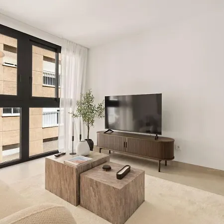 1br Beachfront - Walk To Center And Marina Apartmán *