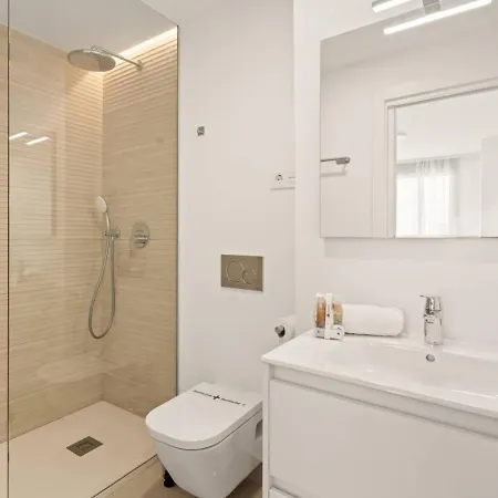 Apartmán 1br Beachfront - Walk To Center And Marina *